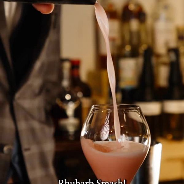 „A cocktail 🍸isn‘t just a drink- it’s a performance. Indulge in the theater of taste.“🍸 ...